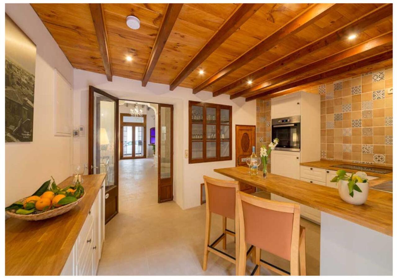 Boutique Hostal "Born53" Im Stadtkern Von Llucmajor, Mallorca Aparthotel Llucmajor  Esterno foto