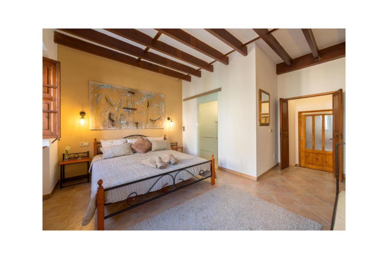 Boutique Hostal "Born53" Im Stadtkern Von Llucmajor, Mallorca Aparthotel Llucmajor  Esterno foto